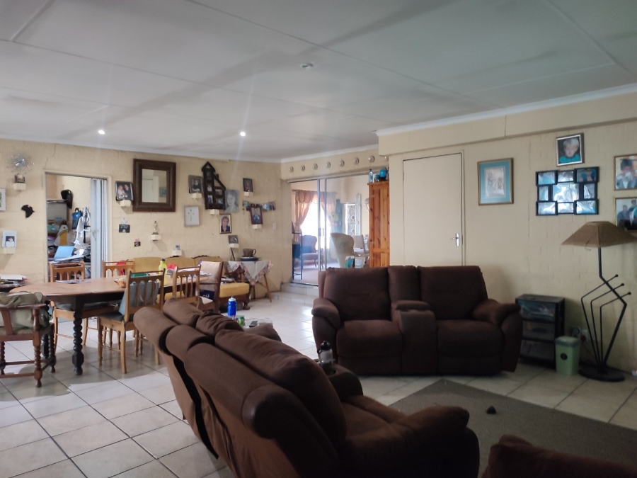 4 Bedroom Property for Sale in Noordhoek Free State